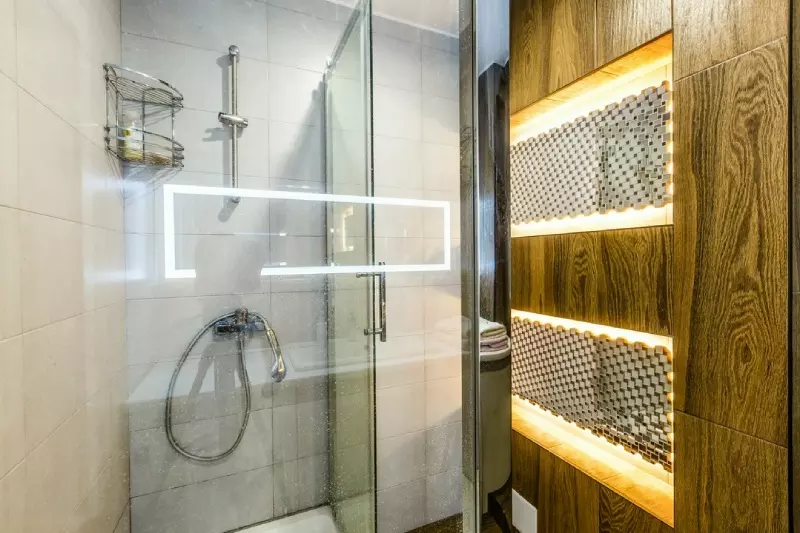 Jaką kabinę prysznicową wybrać do małej łazienki?